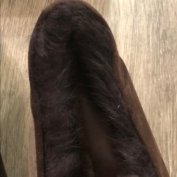 UGG Chateau genuine shearling lined slipppers - Picture 7 of 14